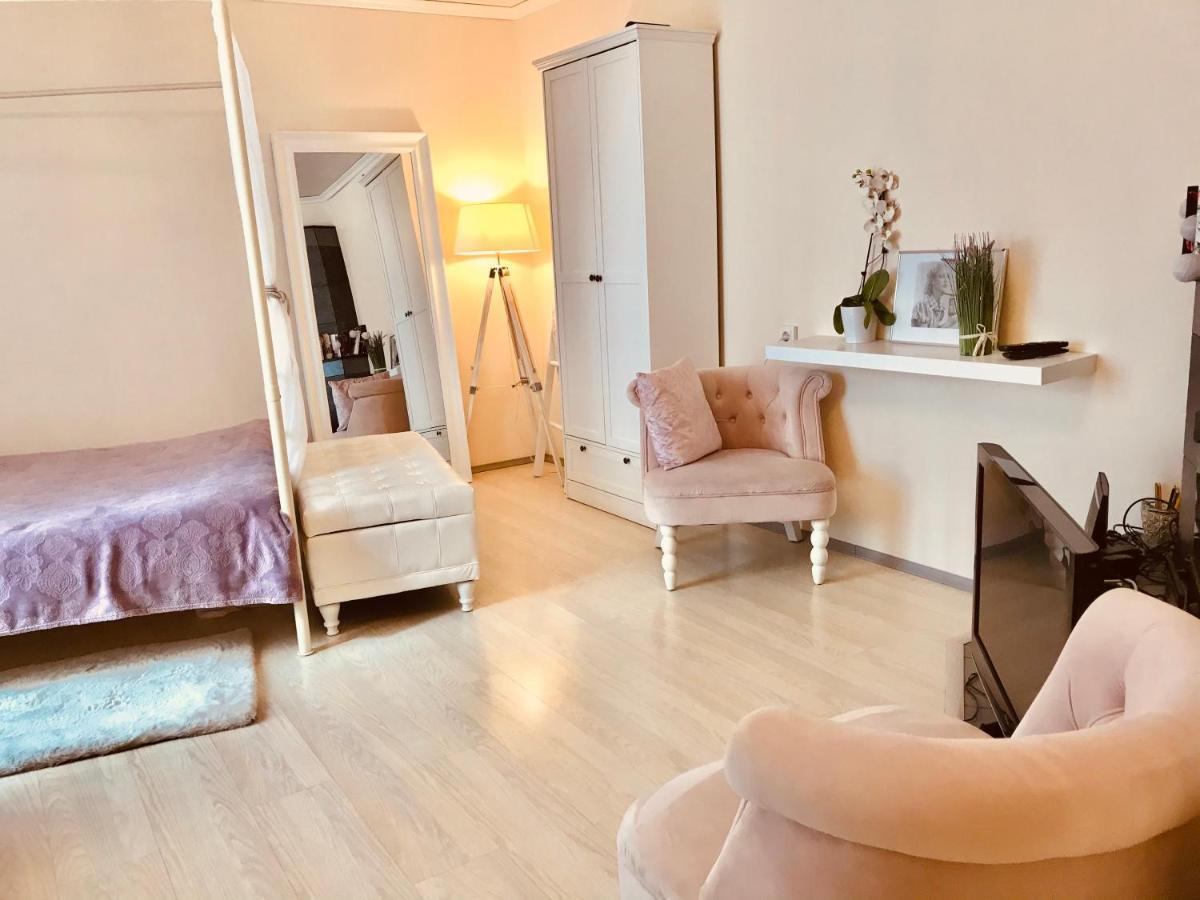 Cozy City Studio Apartment Free Parking Талин Екстериор снимка